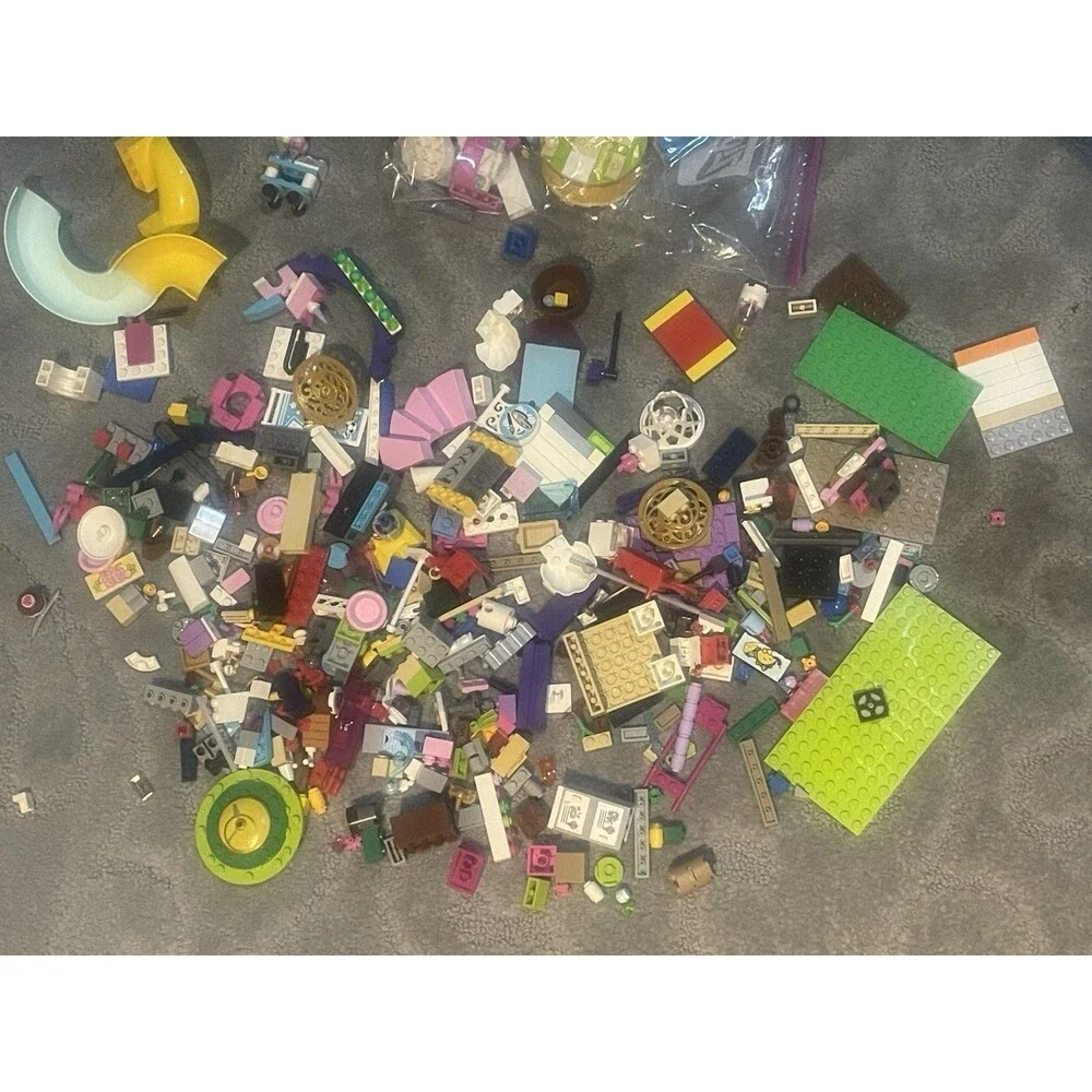 LEGO 41374 Friends Andrea's Pool Party Incomplete + 1.2 Lbs Extra Legos, Slide - Picture 5 of 6